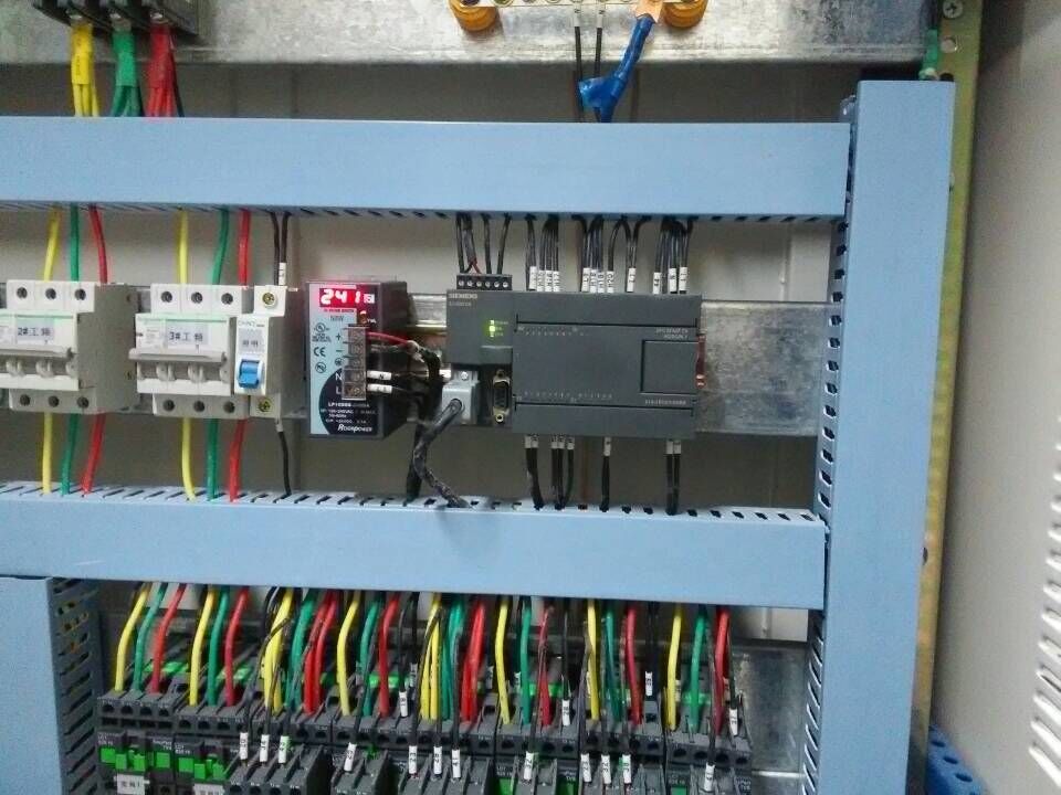 无负压供水设备的电路是如何设计的?