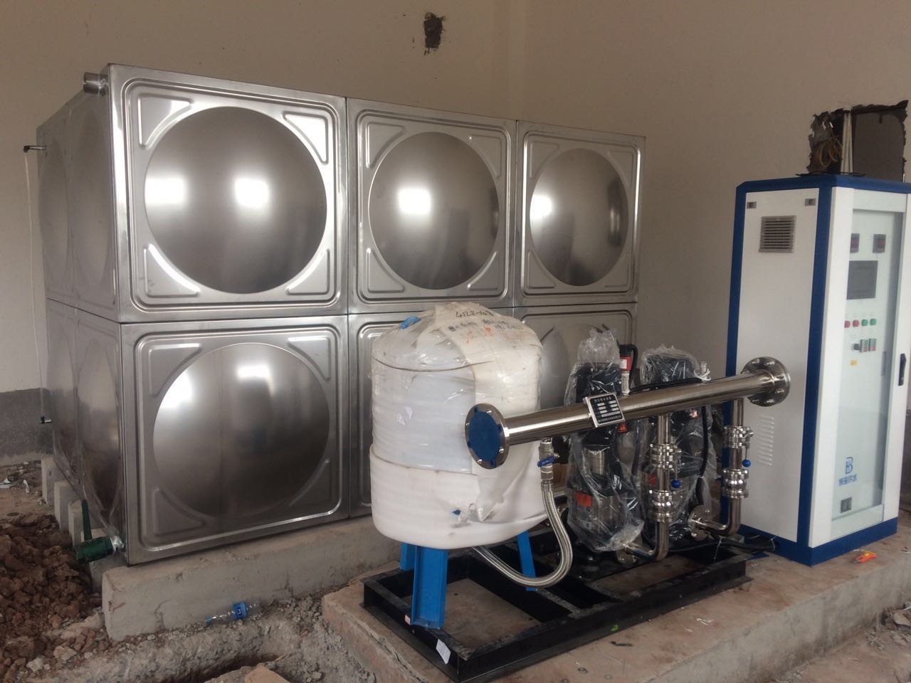 高层住宅楼是怎样实现供水?